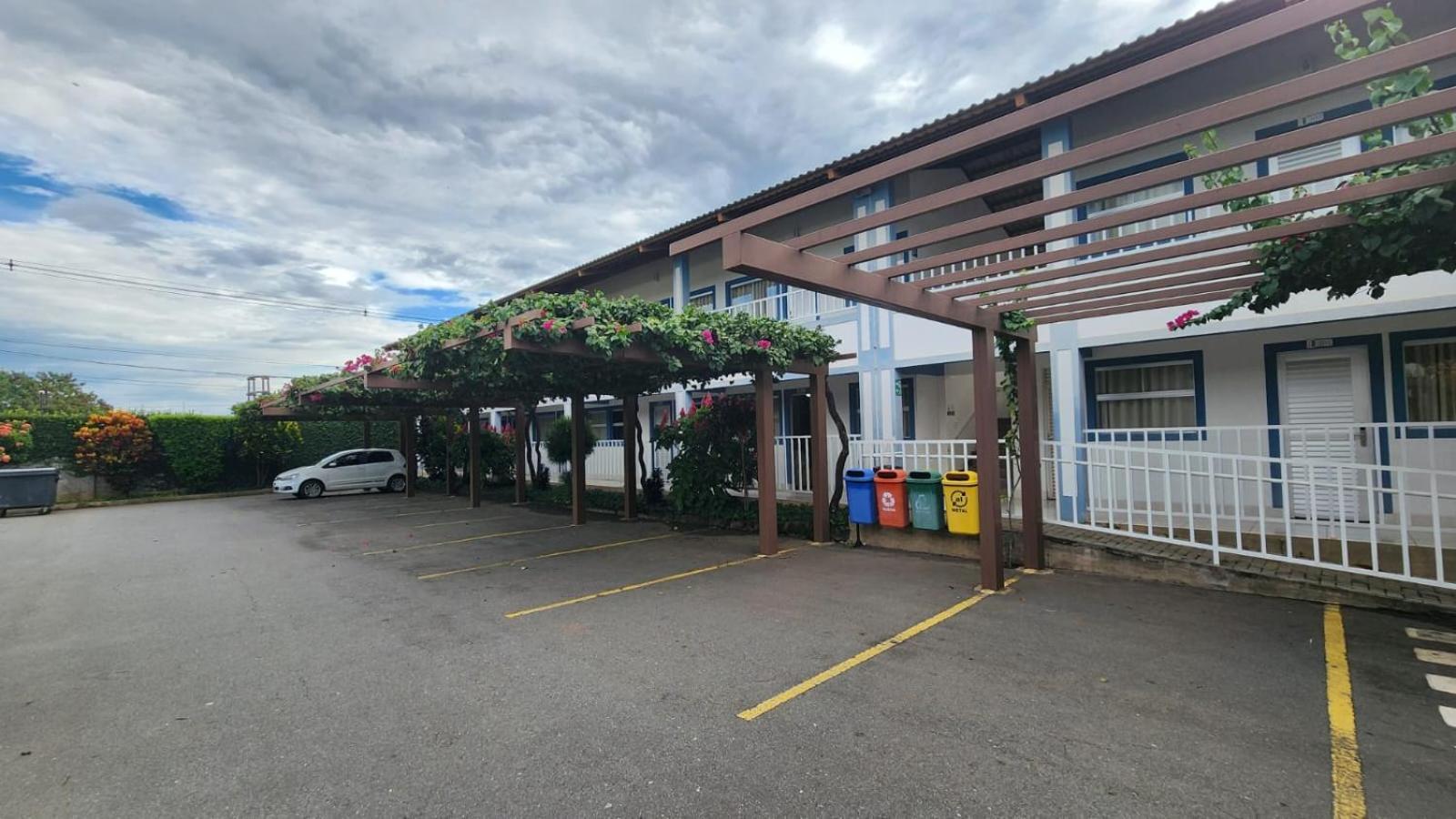 Lacqua Diroma 5 - Apartamentos Jn Caldas Novas Buitenkant foto